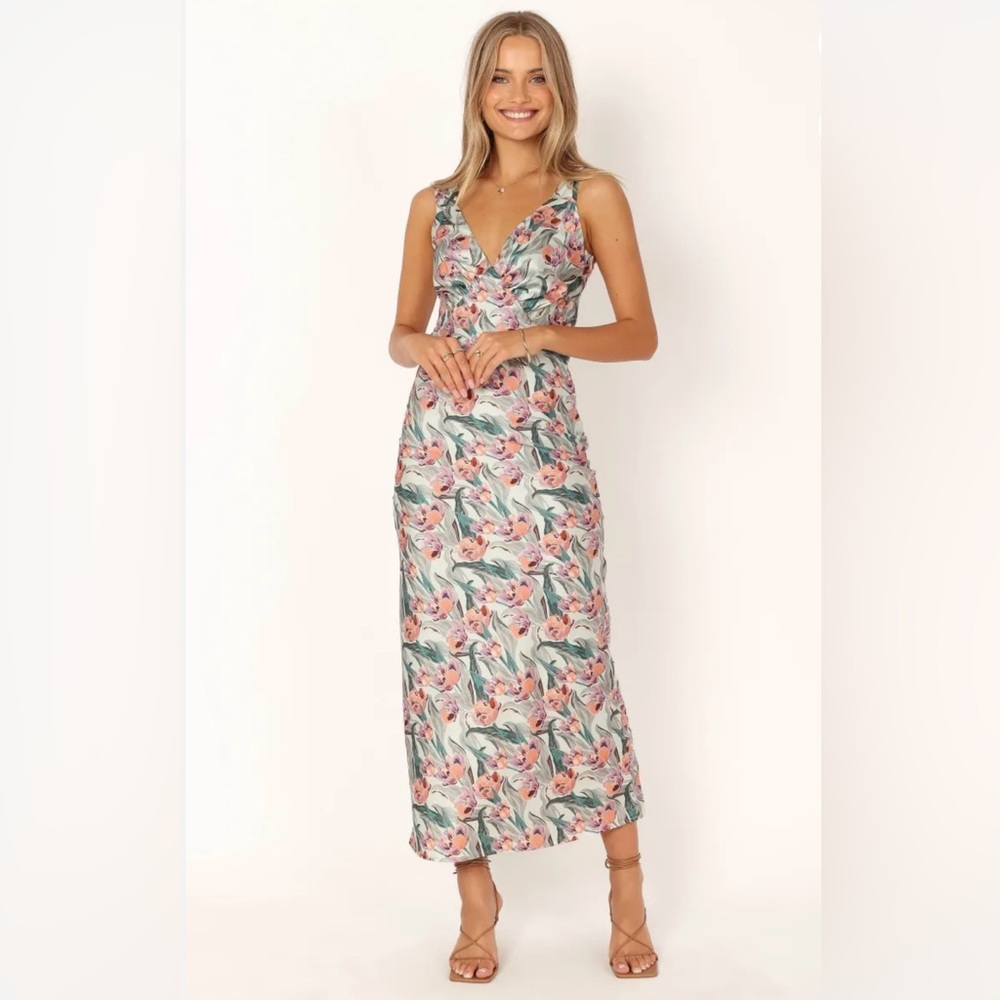Floral Sleeveless Maxi Dress